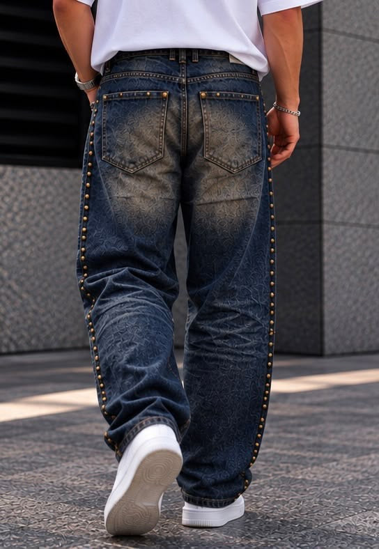 Jeans Baggy Washed con Profilo di Borchie sui Fianchi