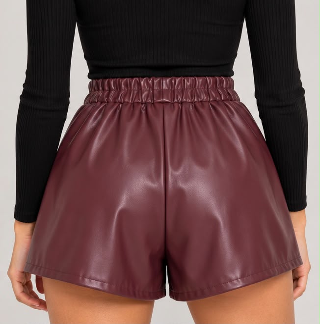 Gonna-Pantalone (Skort) in Similpelle Bordeaux con Bottoni