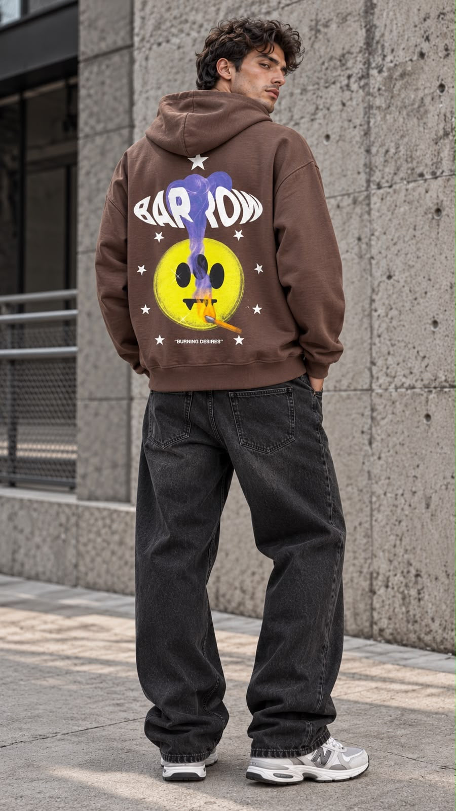 BARROW Felpa con cappuccio choco-marrone per uomo e donna con stampe grafiche colorate sul petto.